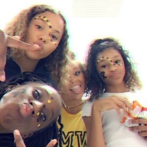 Meet your Posher, Armani